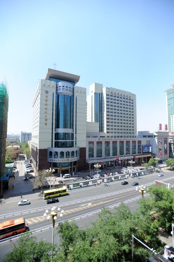 Urumqi Mingyuan New Times Hotel Exterior photo
